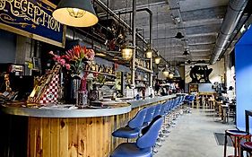 Stayokay Hostel Eindhoven - Blue Collar